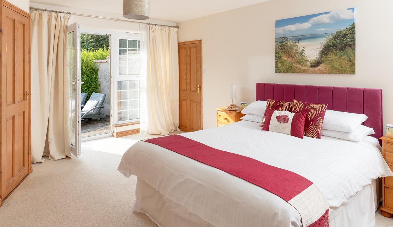 Tuck into the soft sheets in the king size bed and drift off into a peaceful night's sleep.