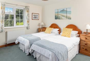 The spacious 2nd bedroom can be made up with twin beds or a super king. 