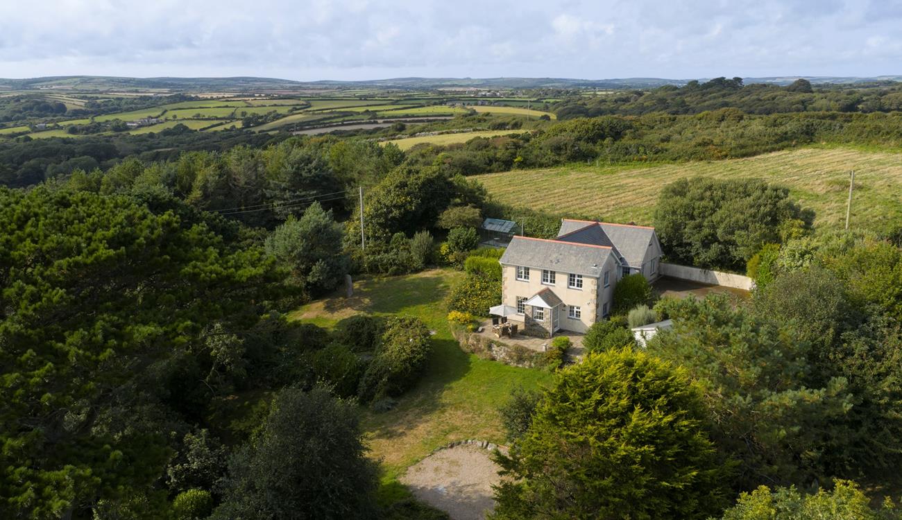 Set amongst the beautiful Cornish countryside.