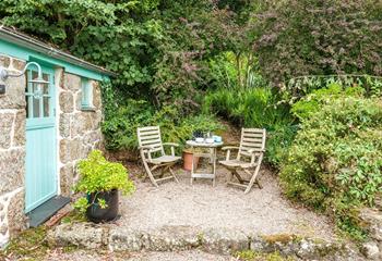 Sit in the garden with a cuppa and soak up the countryside sounds.