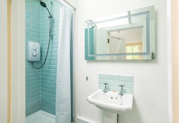 Freshen up in the spacious walk-in shower. 