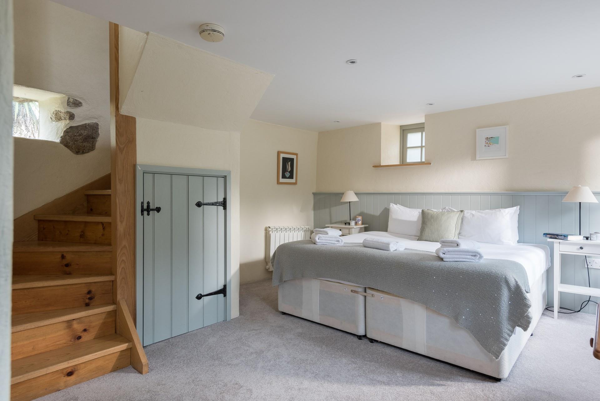 The super king bed can also be made up as twin beds on request. 