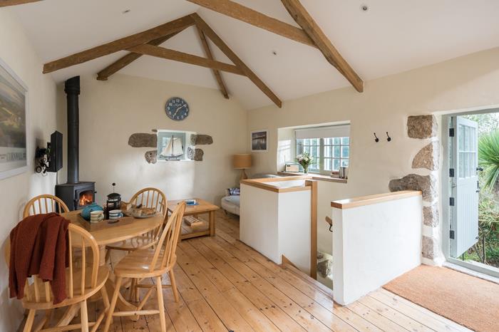 The Barn at Alsia Mill, Sleeps 2 in Sennen