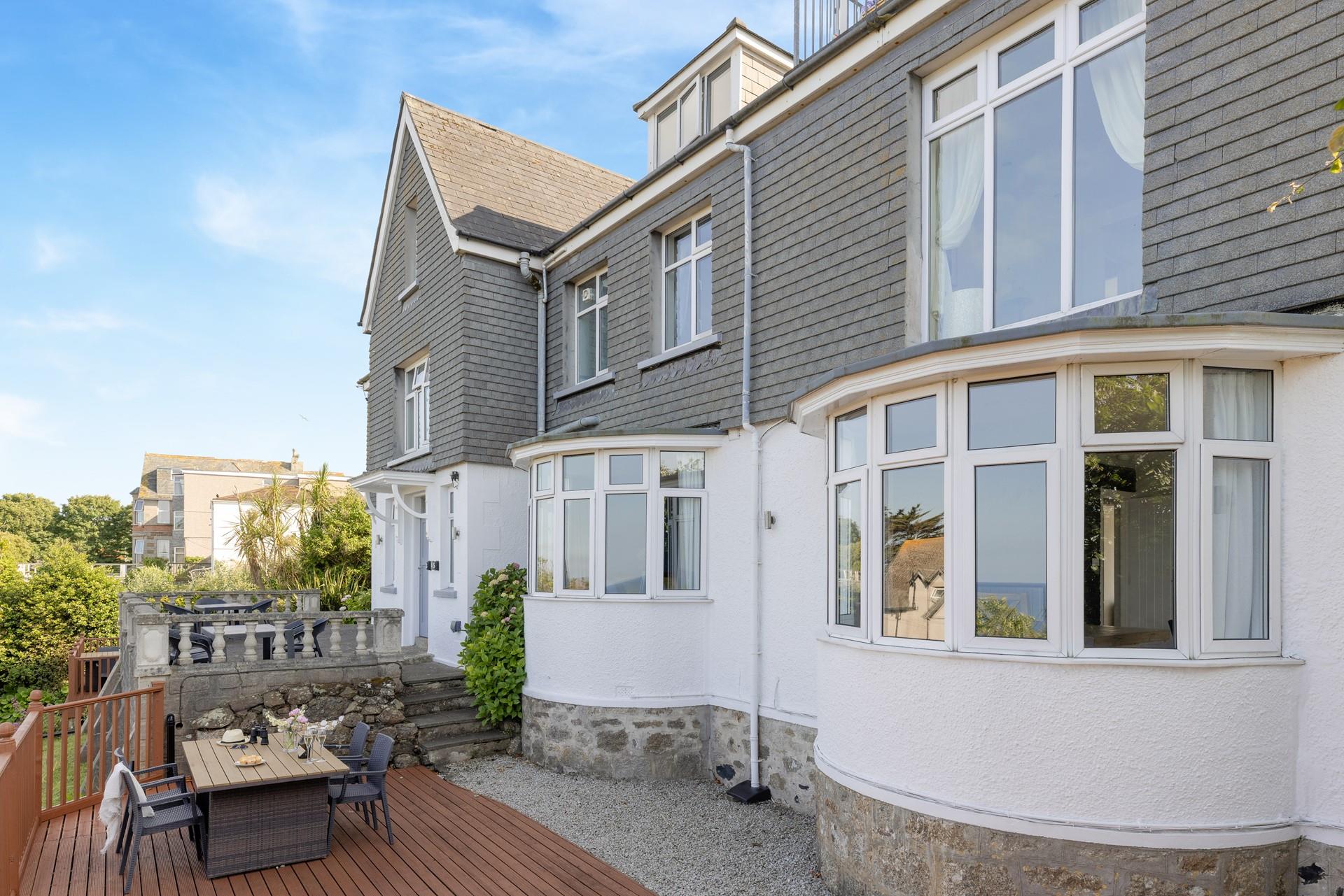 The property is peacefully tucked away, yet still only a 15-minute walk into St Ives town.