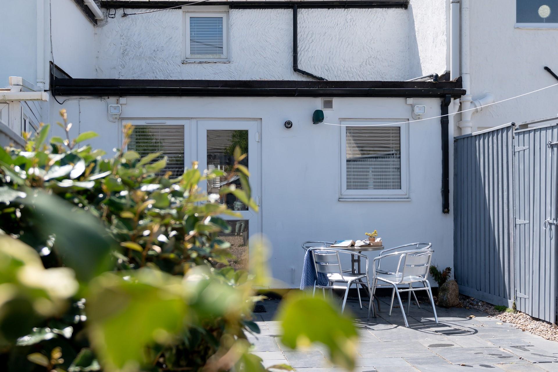 Cornish countryside meets the coast in Lelant, with a vast beach and woodlands on your doorstep.