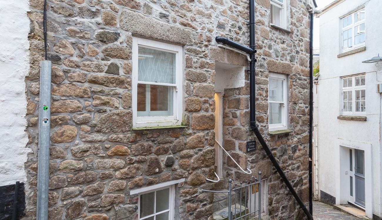 Step out the door and be on Fore Street in minutes, to explore the shops.