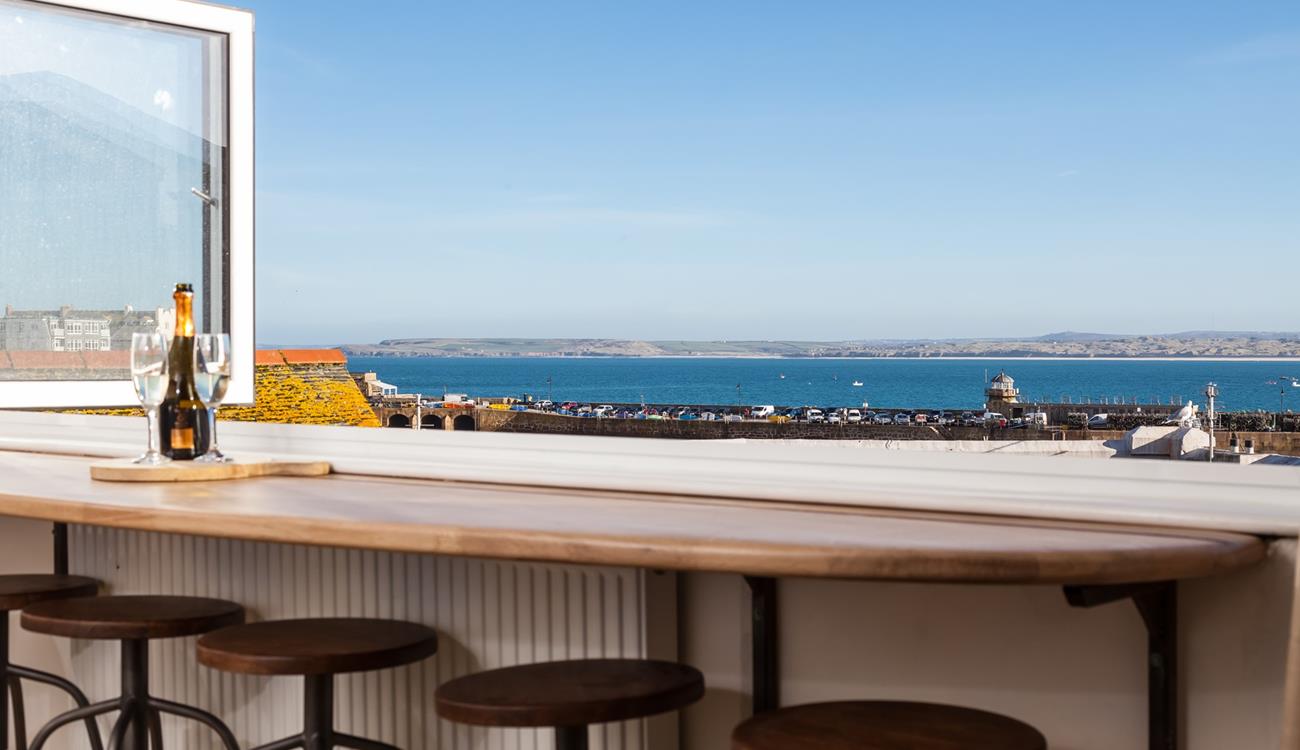 Breathtaking views greet you as soon as you arrive.