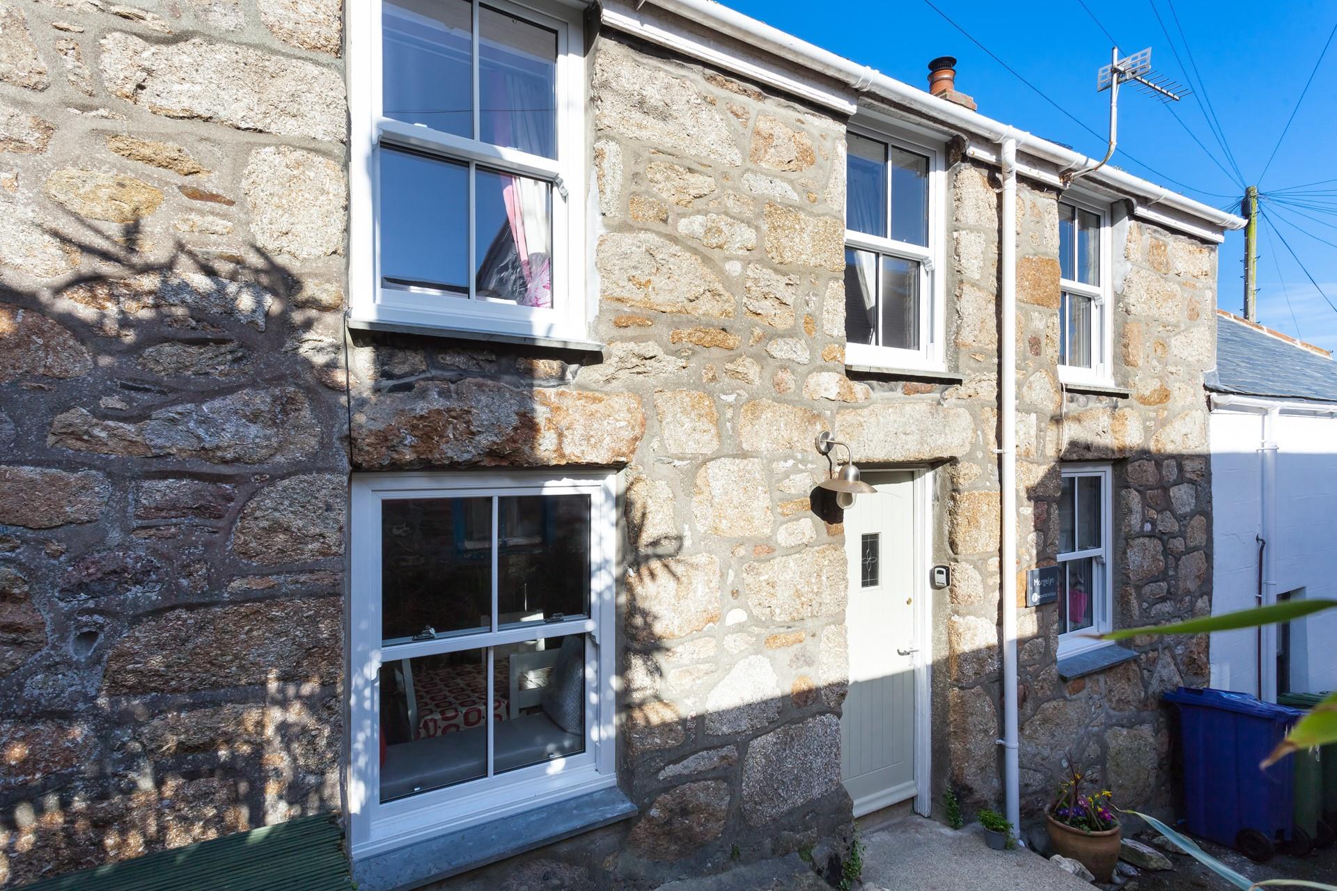 Just a short stroll out the front door will take you to Mousehole harbour.