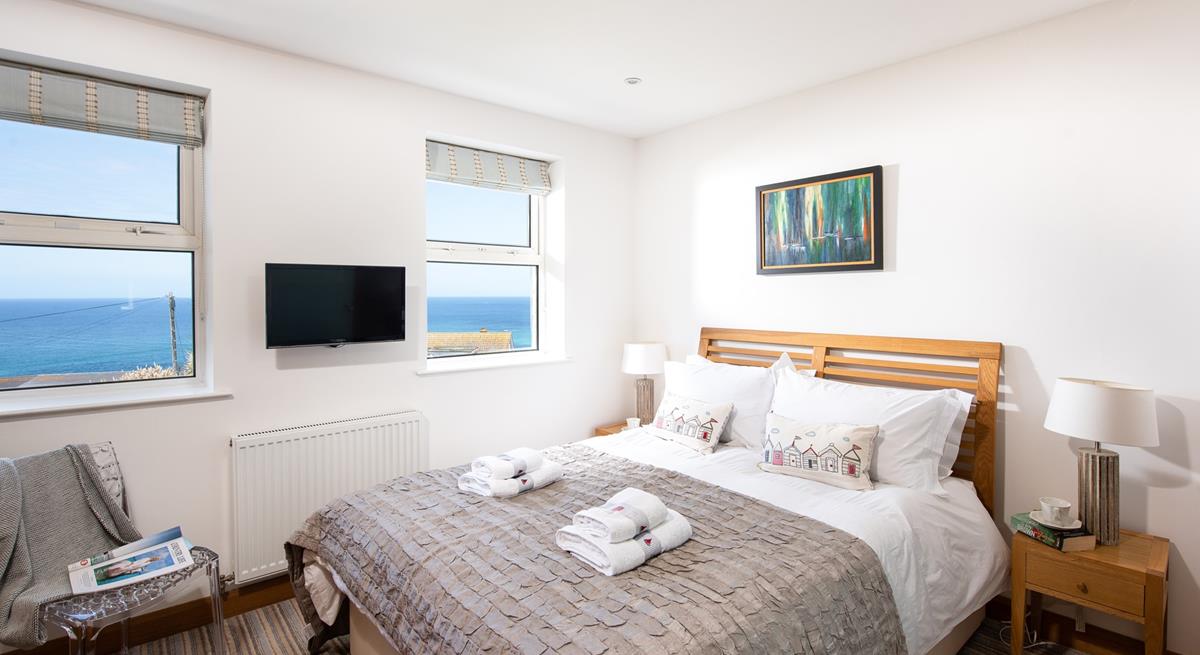 Imagine waking up to these gorgeous sea views!