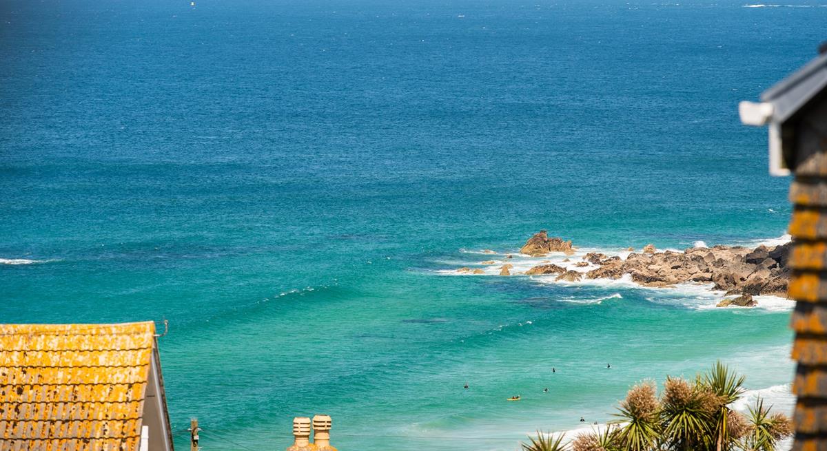The beautiful blue St Ives sea is the perfect destination for swimming and surfing recreation.