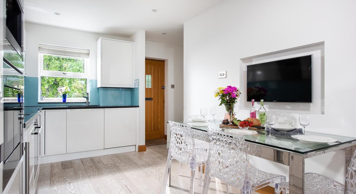 Gather your loved ones together to enjoy delicious family meals.