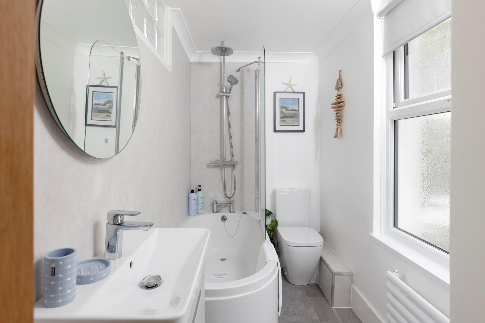 After a day frolicking on St Ives beaches, indulge in a hot, bubbly bath.