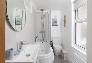 After a day frolicking on St Ives beaches, indulge in a hot, bubbly bath.