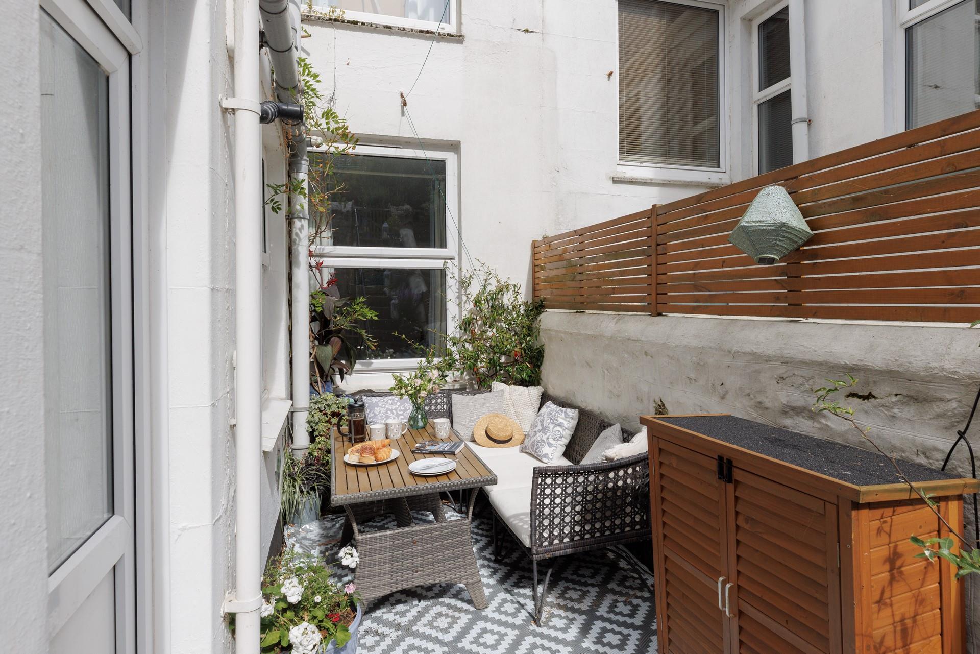 Tuck into a hearty breakfast to start the day.