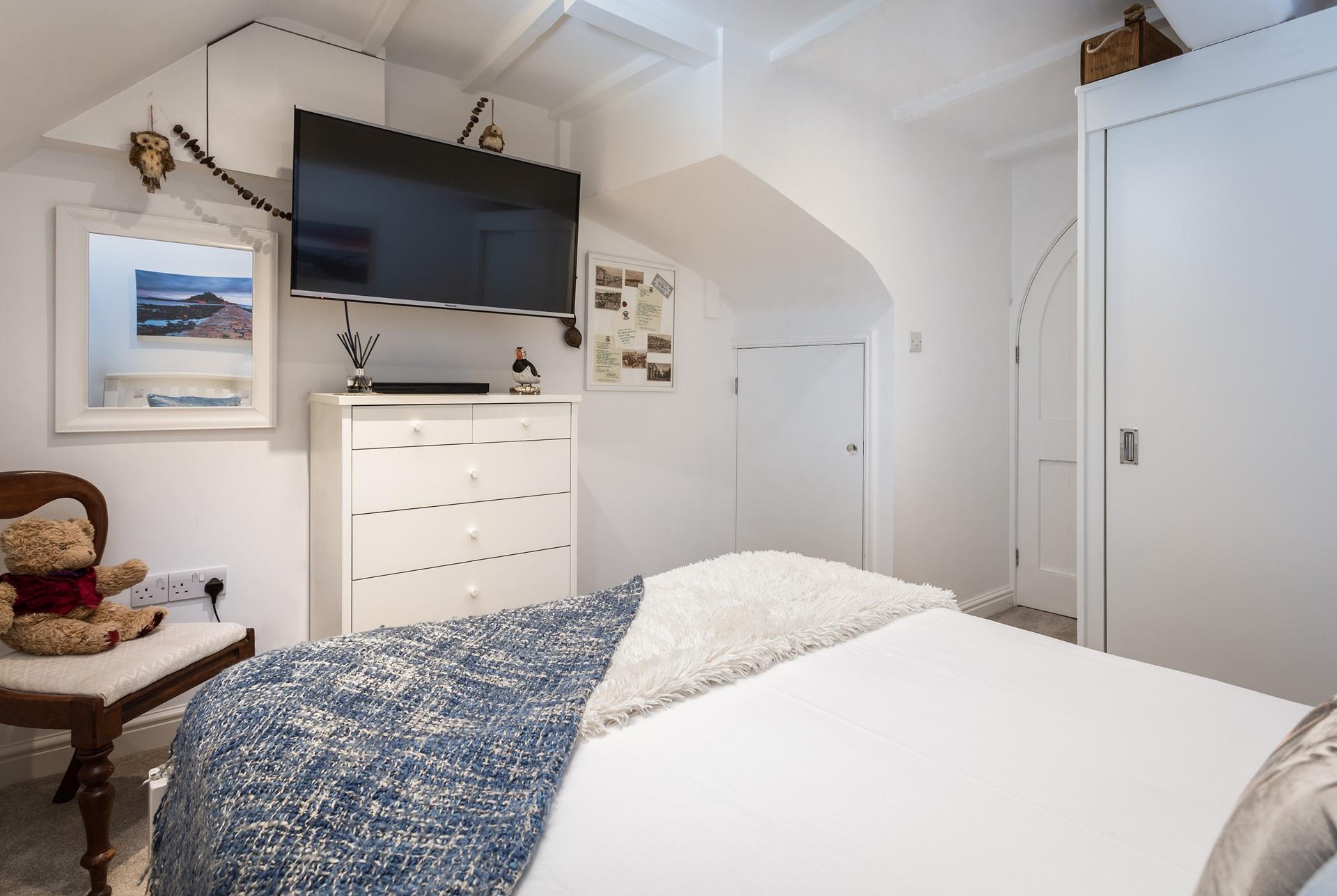 Snuggle up in front of your favourite film on the Smart TV.