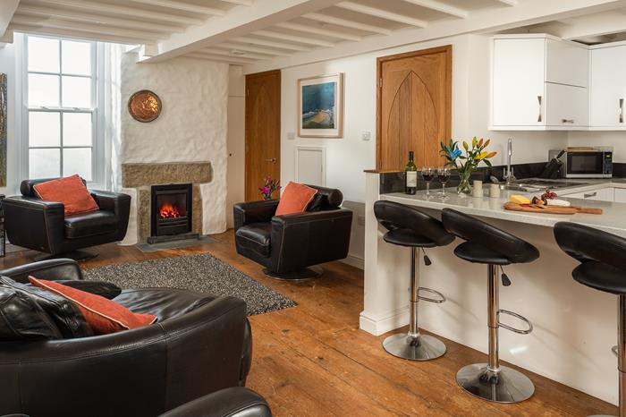 Harbour Cottage, Sleeps 4 in The Wharf