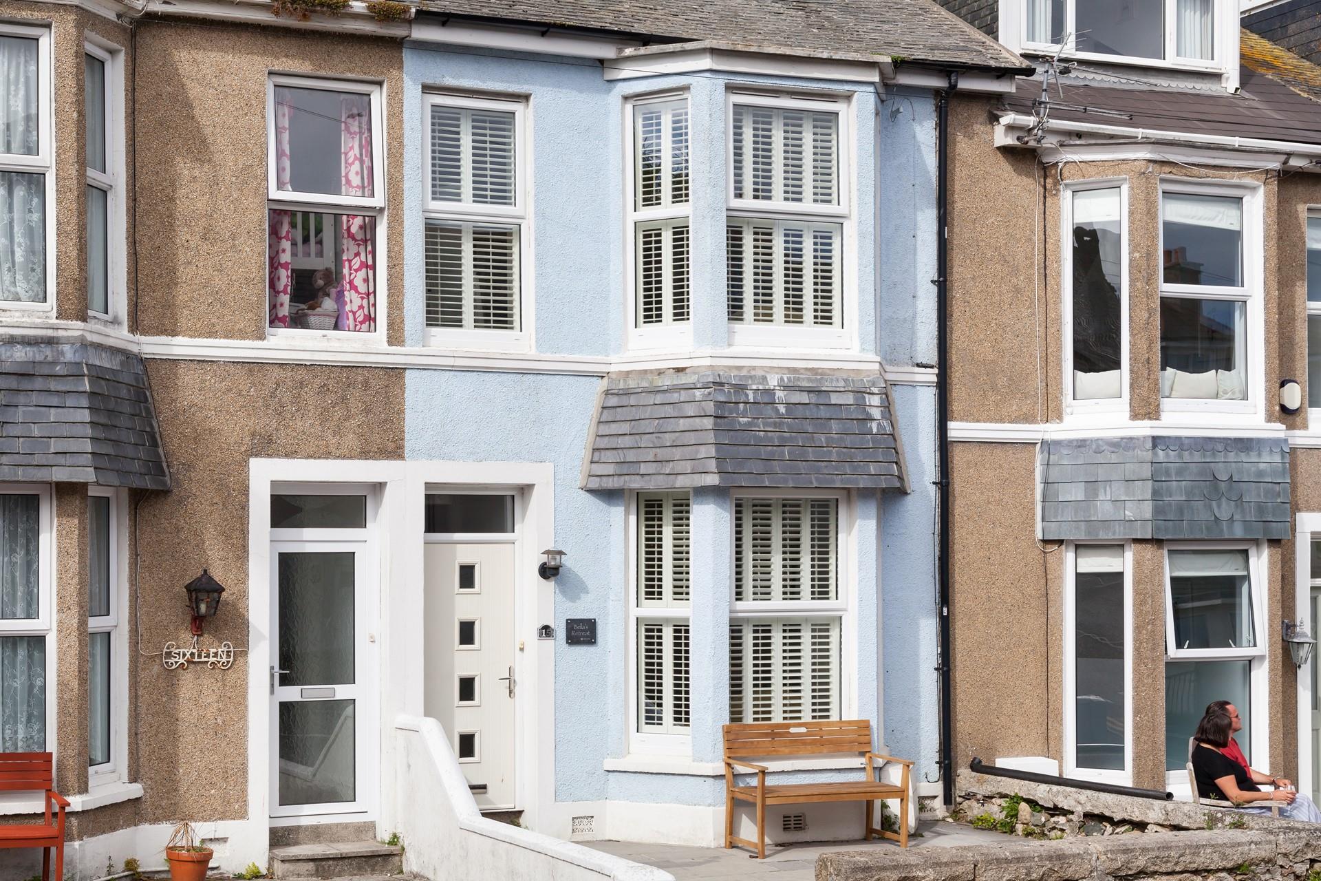 Bella's Retreat offers parking for 2 cars so you can explore the whole of Cornwall if you wish.