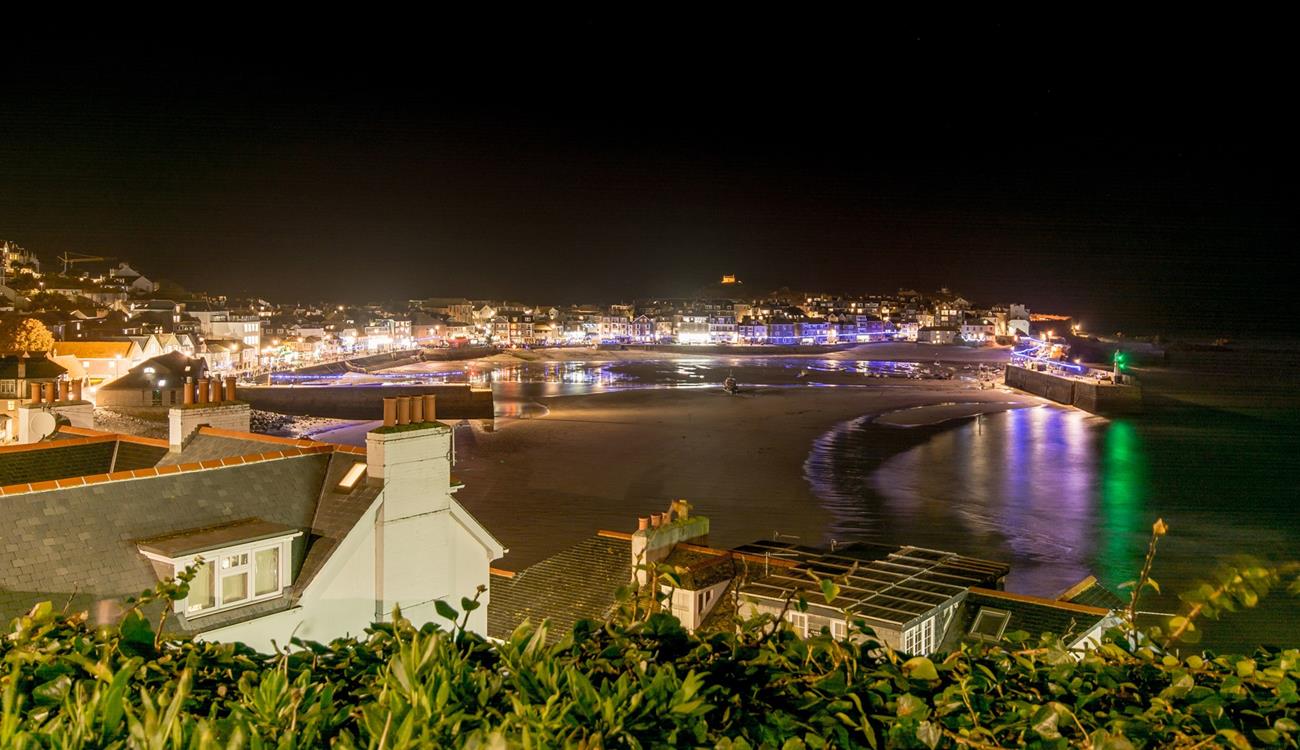 Spend New Year's Eve in St Ives for an unforgettable evening at the largest fancy dress party in the county!