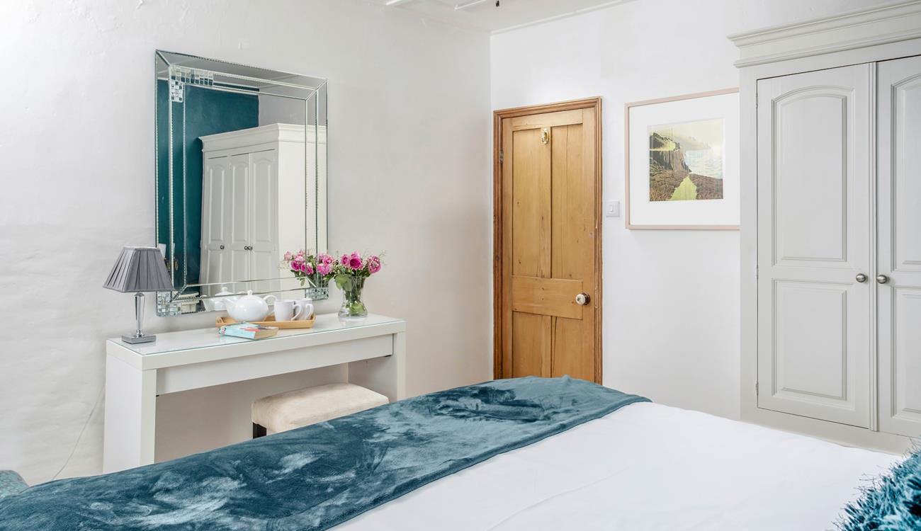 The choice of bed configuration makes it an ideal escape for families or friends.