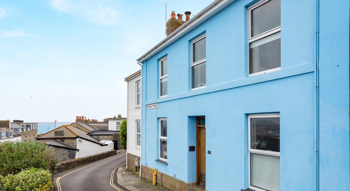 A Victorian townhouse, its just a short walk away from St Ives town and beaches.