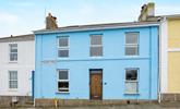 2 Tregenna Terrace is a bright and welcoming escape by the sea! - Thumbnail Image