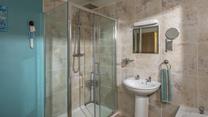 There's plenty of bathroom space for all the family.