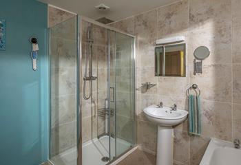 There's plenty of bathroom space for all the family.