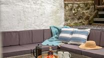 The patio has plenty of seating for everyone to breakfast al fresco!