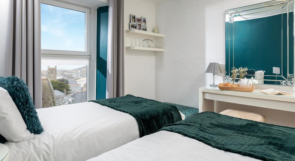 Wake up to far-reaching views across St Ives.
