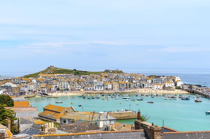 2 Tregenna Terrace, Sleeps 8 in St Ives Town