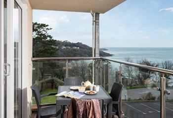 Be mesmerised by spectacular views from the private glass and stainless steel balustrade balcony.