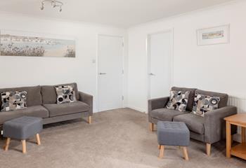 The comfortable sitting room is the ideal base for relaxing.