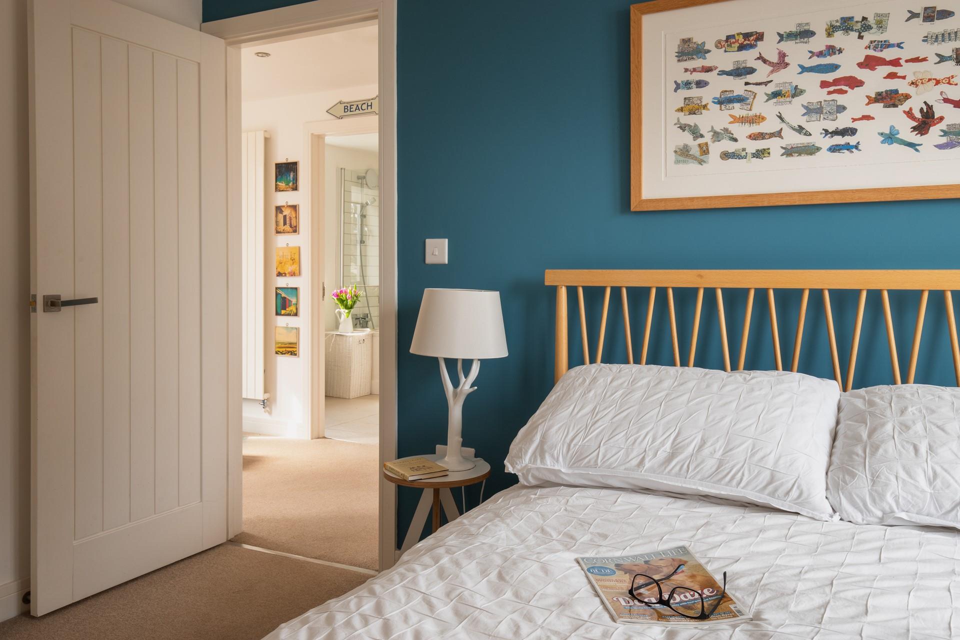 Wake up and sip your morning cuppa in bed deciding on the day's plans.