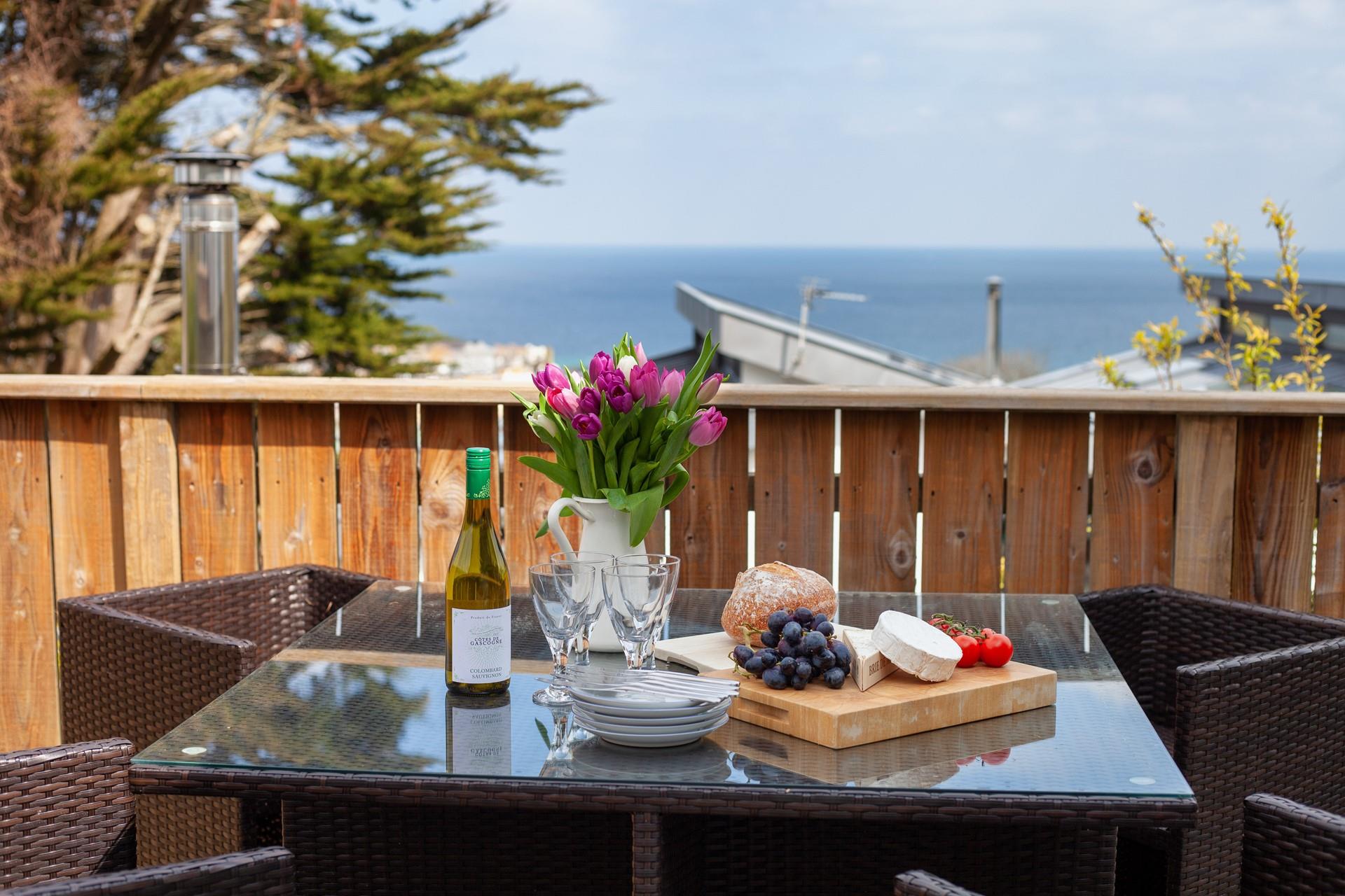 St Ives has a variety of restaurants and cafes for the days you do feel like cooking!