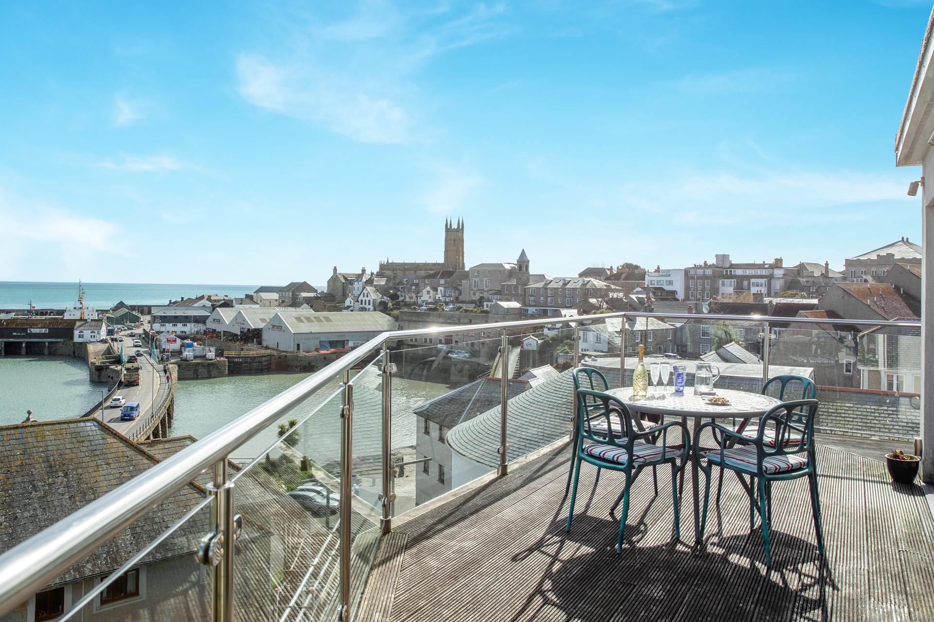 Enjoy al fresco dining with stunning panoramic coastal views. 
