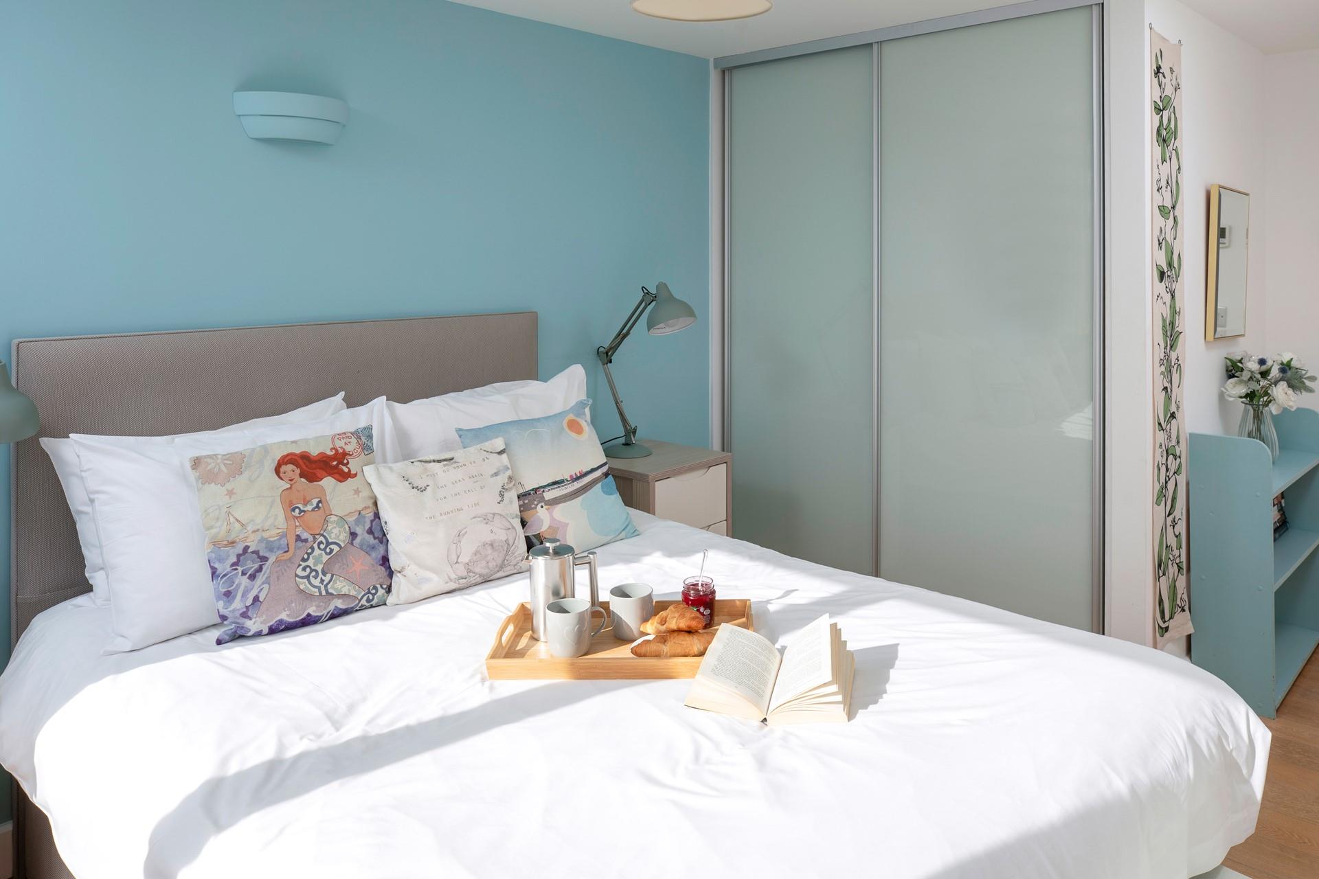 Wake up and wander out to the balcony to check the day's weather.