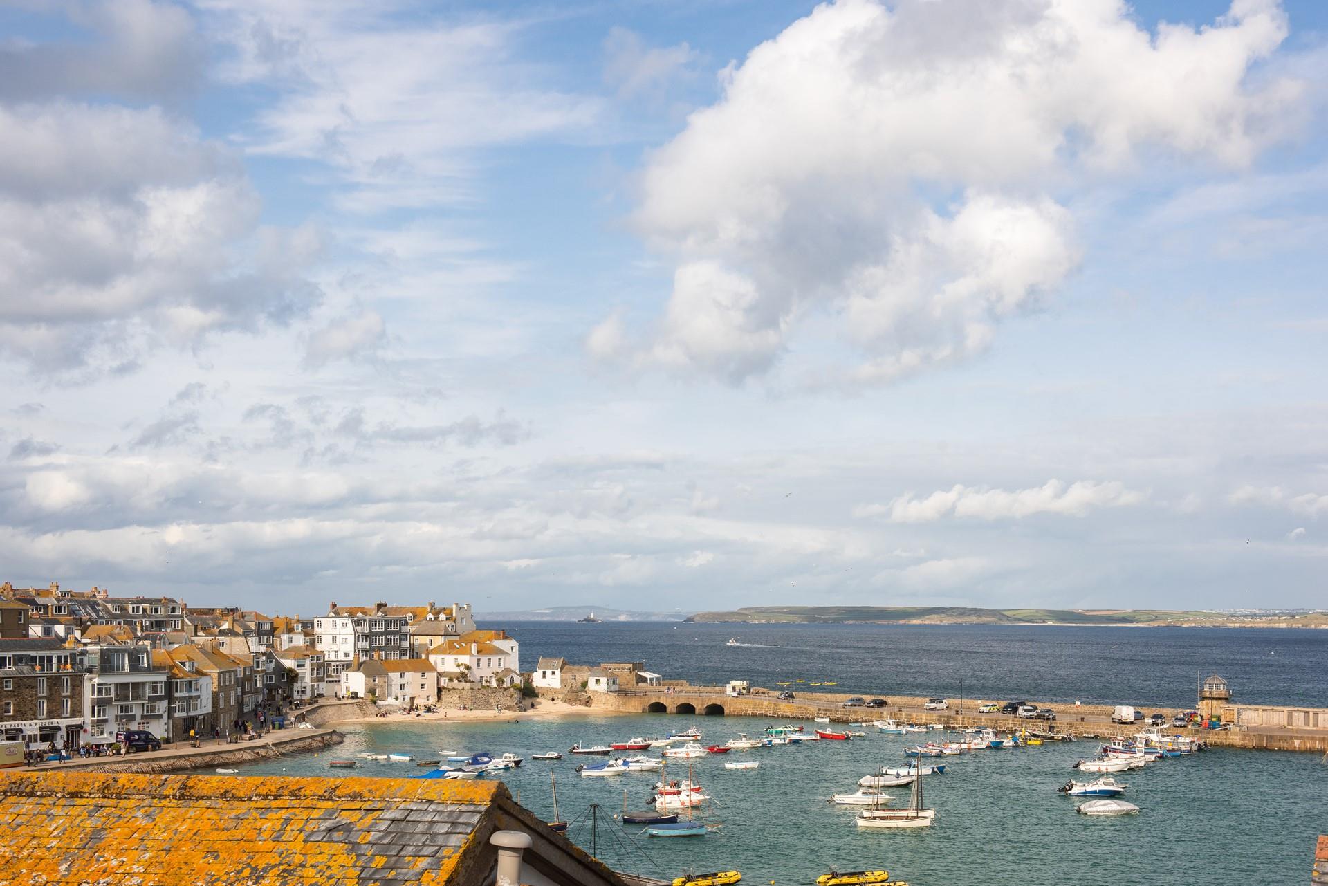 Relax and unwind with beautiful sea views.