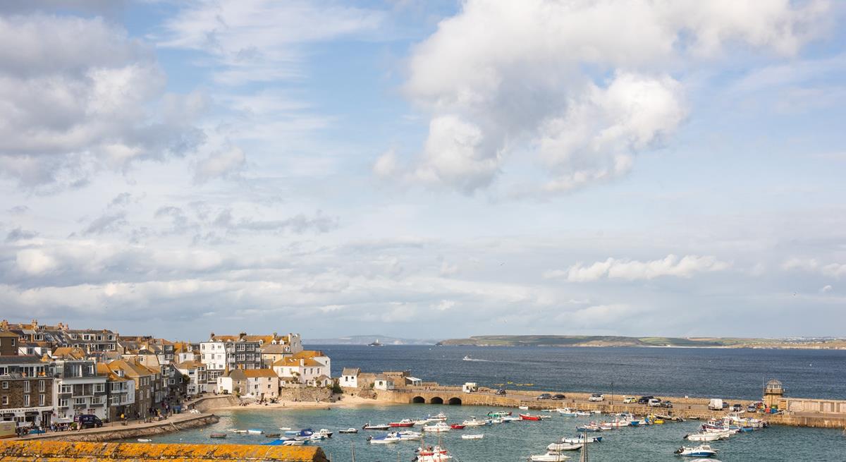 Relax and unwind with beautiful sea views.