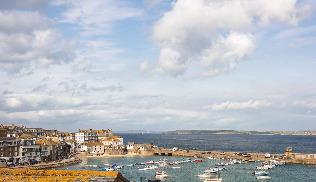 Relax and unwind with beautiful sea views.