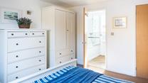 Wake up and wander into your en suite for a hot shower.