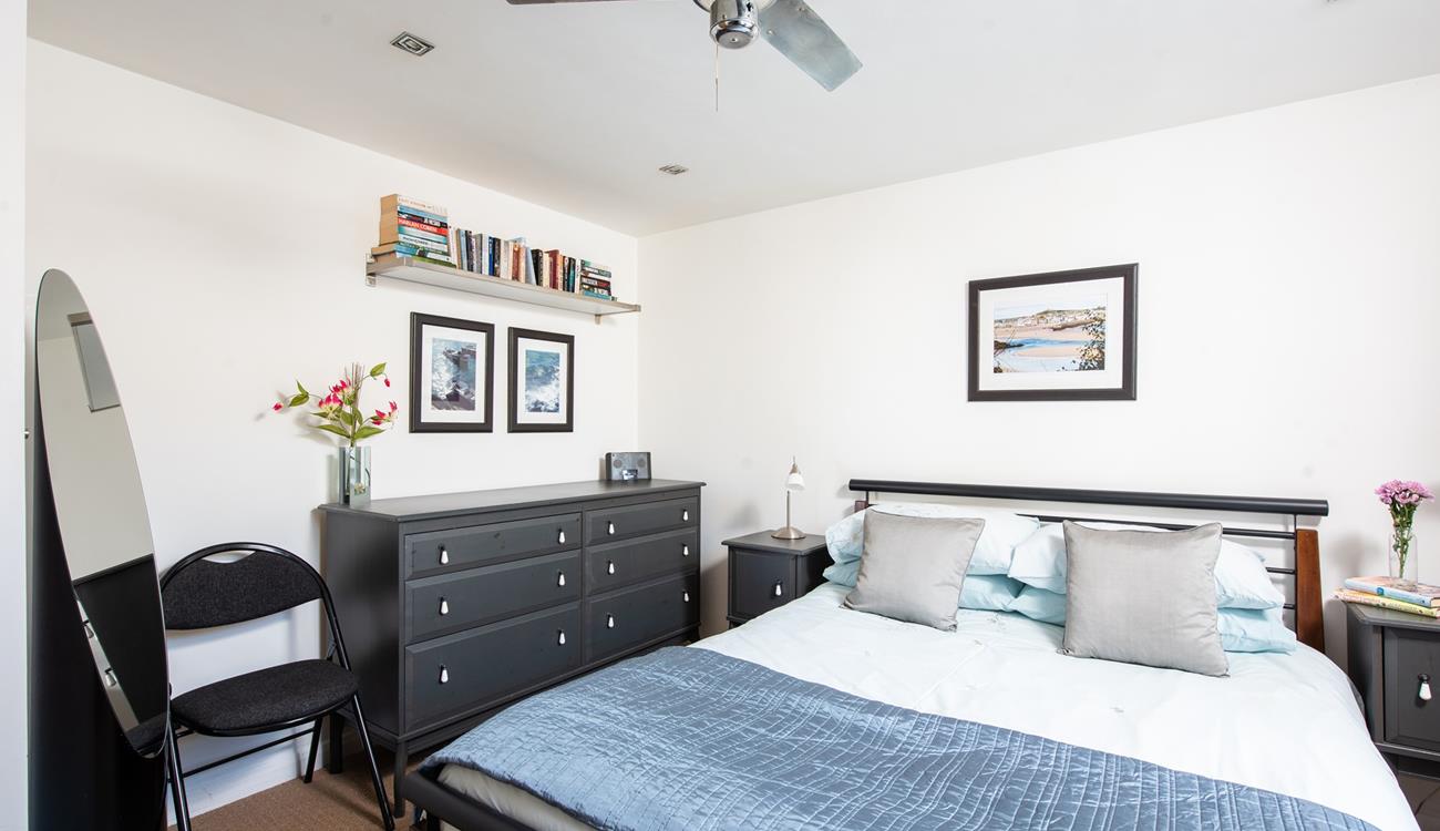 Bedroom 2 also has a king size bed, climb in and drift into a blissful night's sleep.