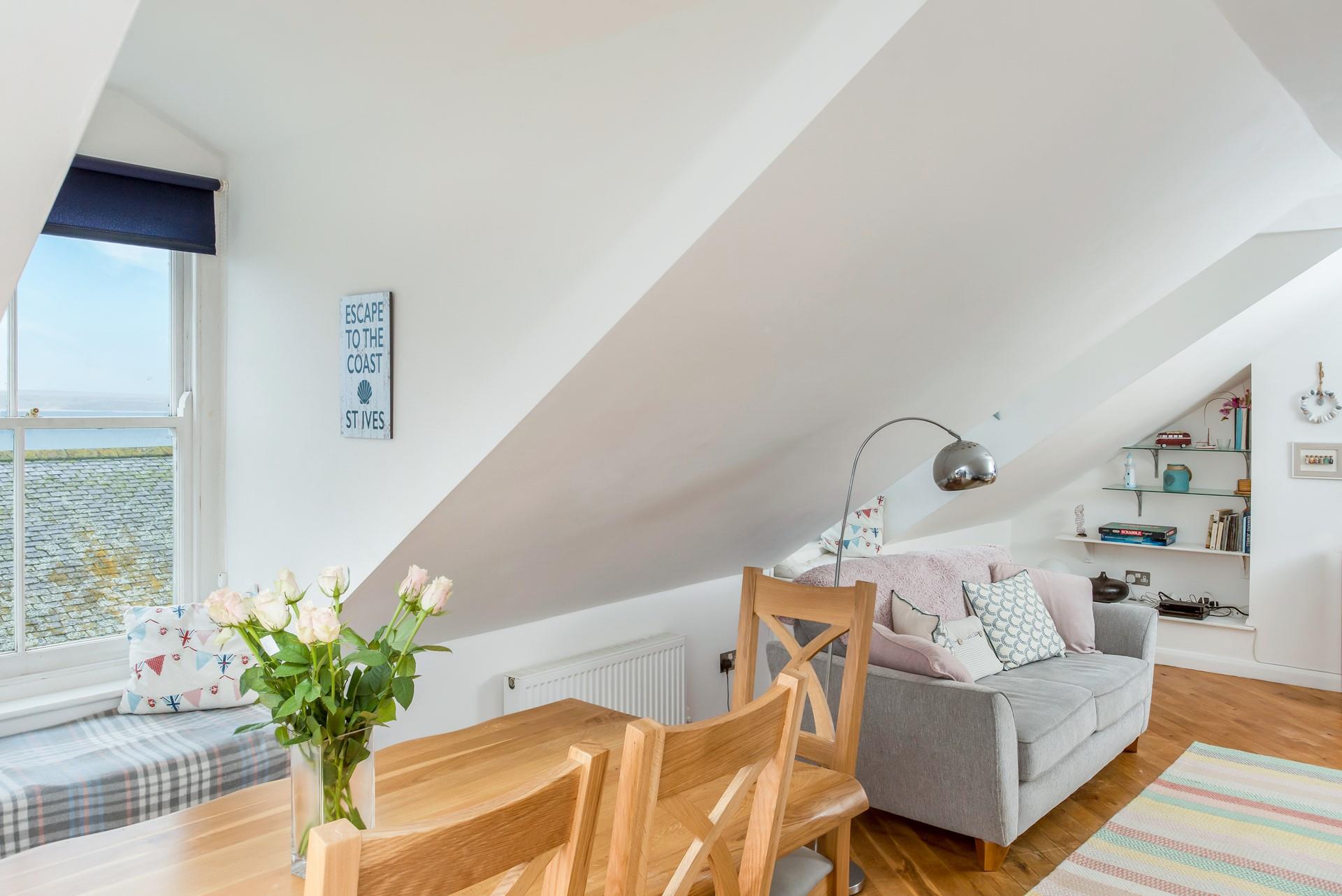 Enjoy family breakfasts with views of the harbour.