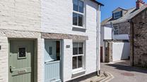 We love the classic stable door that captures the history of this gorgeous property! 
