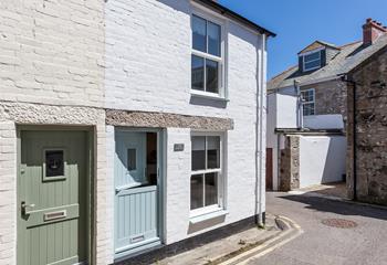 We love the classic stable door that captures the history of this gorgeous property! 