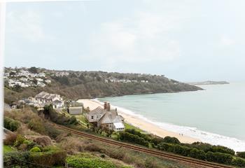 Enjoy enviable views across the bay and towards St Ives, with a vantage point for viewing the St Erth to St Ives branch line. 