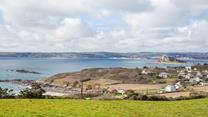 Far-reaching stunning views across to St Michael's Mount can be enjoyed from Oamaru Barn.