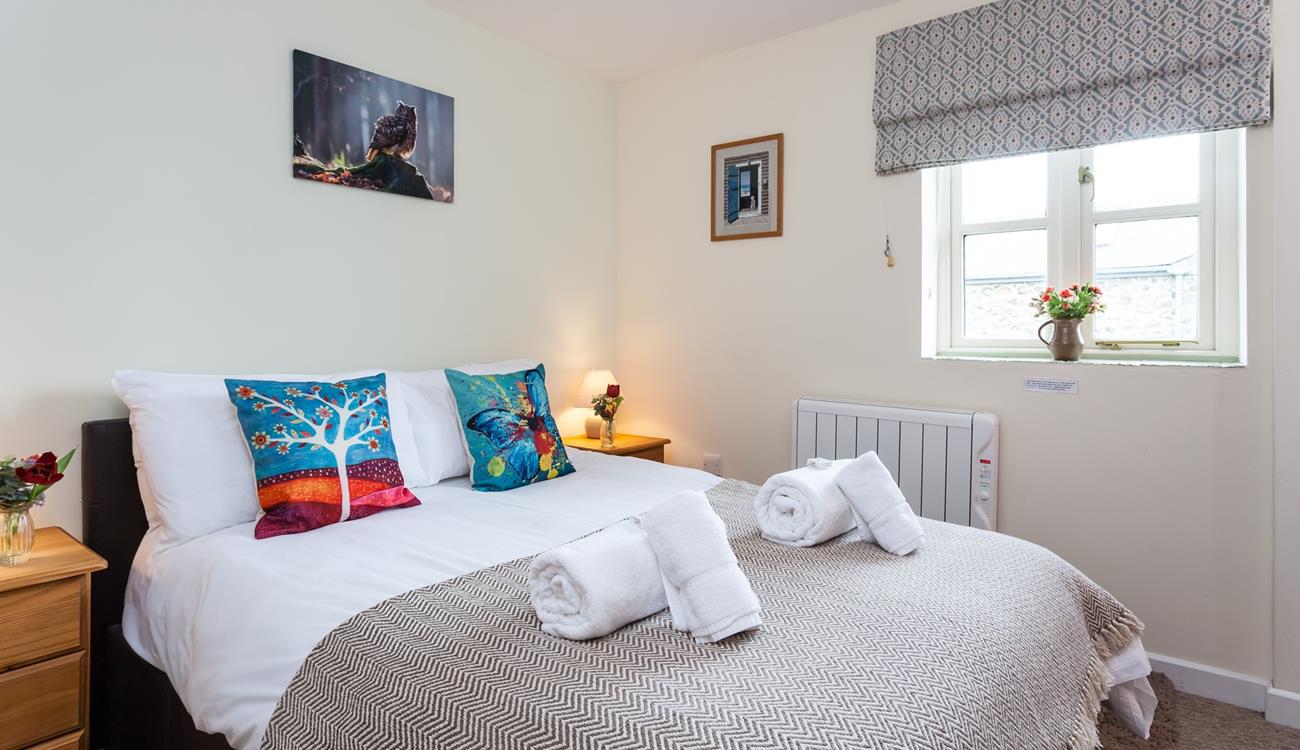 Sink into the soft sheets in the double bed and drift into a dreamy night's sleep.