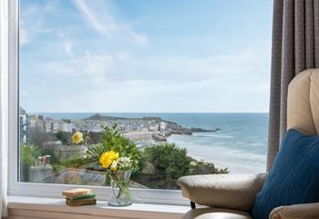 Unwind with a good book and cuppa with the harbour backdrop.