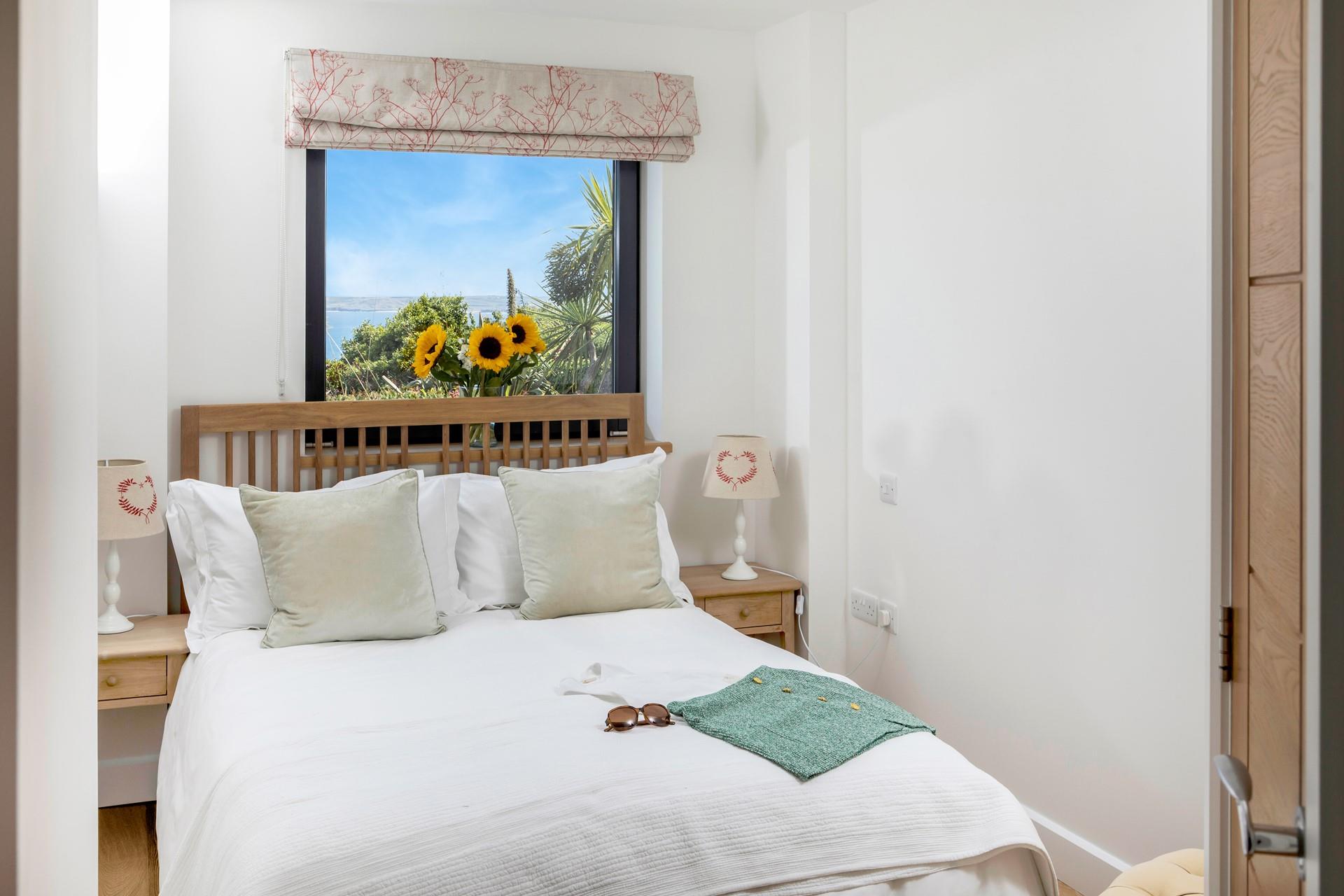 After a day exploring the coast path come back to snuggle into bed and drift into a dreamy night's sleep.