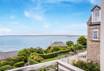 Sip a glass of prosecco on the balcony and enjoy the views of St Ives Bay.